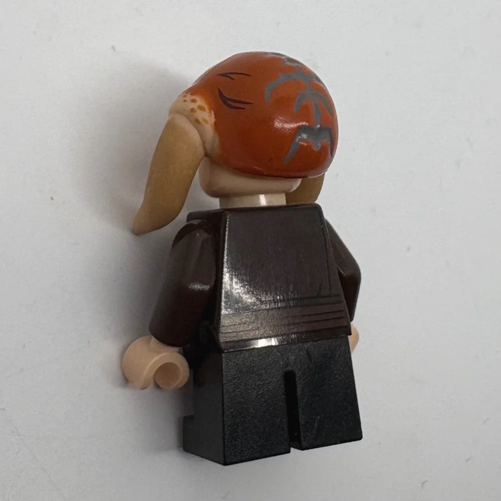 LEGO Star Wars Saesee Tiin Minifigure sw0308 Jedi Master 7931 9498 Brown Robes